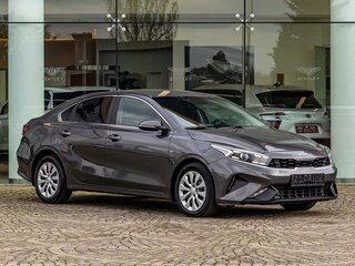 2022 Kia Cerato IV Рестайлинг, серый, 1955000 рублей, вид 3