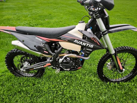 2023 Avantis Enduro 300 Pro/EFI, чёрный, 350000 рублей, вид 2
