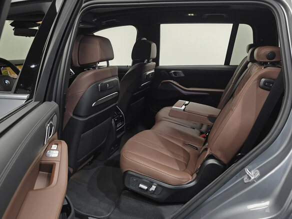 2023 BMW X7 40d I (G07) Рестайлинг, серебристый, 11630000 рублей - вид 21