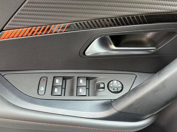 2023 Peugeot 2008 II, белый - вид 15