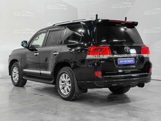 2012 Toyota Land Cruiser 200 Series Рестайлинг 1, чёрный, 4150000 рублей, вид 4