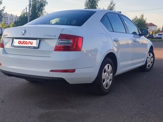 2015 Skoda Octavia III (A7), белый, 850000 рублей, вид 4