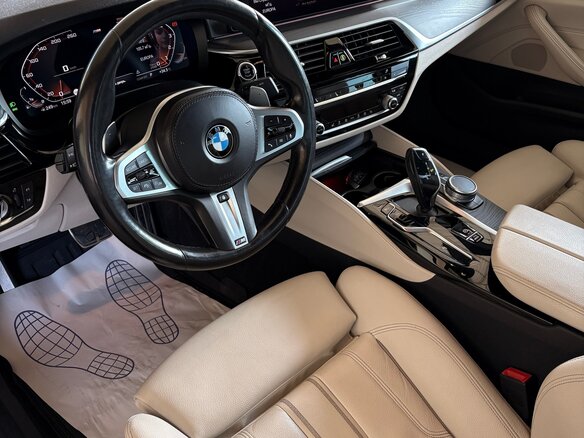 2021 BMW 5 серии 530i xDrive VII (G30/G31/G38) Рестайлинг, серый, 4150000 рублей - вид 12