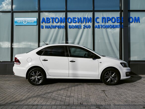 2019 Volkswagen Polo V Рестайлинг, белый, 1075000 рублей - вид 5