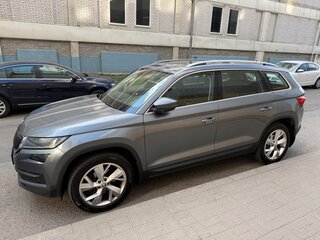 2019 Skoda Kodiaq I, серый, 2500000 рублей, вид 3