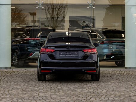 2021 Hyundai Solaris II Рестайлинг, чёрный, 1395000 рублей, вид 5