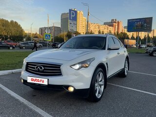 2011 Infiniti FX37 II (S51) Рестайлинг, белый, 2500000 рублей, вид 1