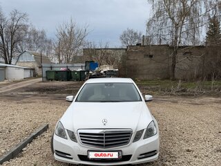 2012 Mercedes-Benz E-Класс 200 7G-Tronic IV (W212, S212, C207), белый, 1500000 рублей, вид 1
