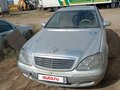 2004 Mercedes-Benz S-Класс 320 IV (W220) Рестайлинг, серебристый, 300000 рублей - вид 1