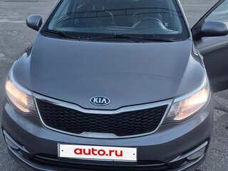 2015 Kia Rio III Рестайлинг, серый, 950000 рублей, вид 1