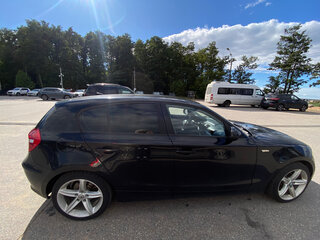 2011 BMW 1 серии 116i I (E81/E82/E87/E88) Рестайлинг, чёрный, 1000000 рублей, вид 4