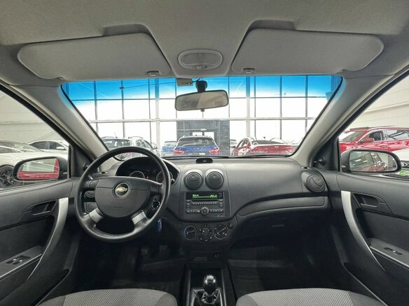 2011 Chevrolet Aveo I Рестайлинг, красный, 549000 рублей - вид 12