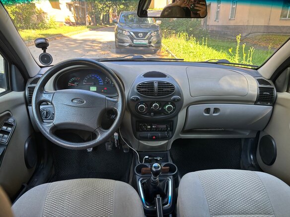2011 Lada (ВАЗ) Kalina I, пурпурный, 260000 рублей - вид 4