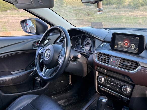 2015 Mazda 6 III (GJ) Рестайлинг, чёрный, 2100000 рублей - вид 13