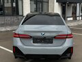 2024 BMW 5 серии 520i VIII (G60/G61/G68), серый - вид 3