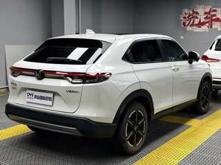 2023 Honda Vezel II, белый, 1780000 рублей, вид 4
