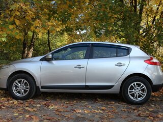 2014 Renault Megane III Рестайлинг, серый, 817000 рублей, вид 2