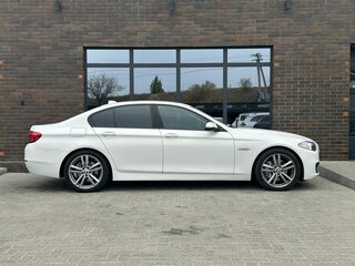 2014 BMW 5 серии 530d xDrive VI (F10/F11/F07) Рестайлинг, белый, 2430000 рублей, вид 5