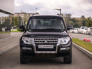 2018 Mitsubishi Pajero IV Рестайлинг 2, чёрный, 2374777 рублей, вид 4