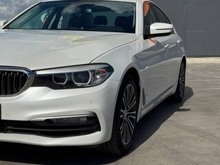 2017 BMW 5 серии 520i VII (G30/G31/G38), белый, 2300000 рублей, вид 3