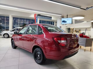 2026 Lada (ВАЗ) Granta I Рестайлинг, красный, 1121000 рублей, вид 5