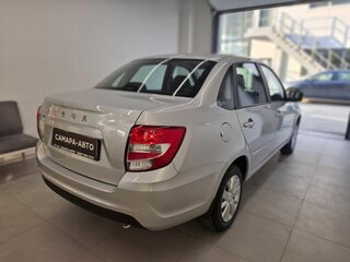 2026 Lada (ВАЗ) Granta I Рестайлинг, серебристый, 1121000 рублей, вид 5