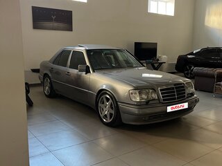 1992 Mercedes-Benz W124 500 E, серый, 7000000 рублей, вид 1