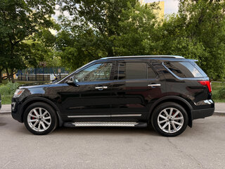 2016 Ford Explorer V Рестайлинг, чёрный, 2350000 рублей, вид 5