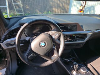 2021 BMW 1 серии 116d III (F40), серый, 1870000 рублей, вид 5