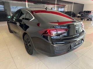 2022 Opel Insignia II Рестайлинг, чёрный, 2630000 рублей, вид 4