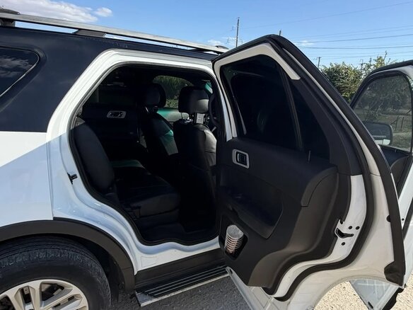 2015 Ford Explorer V, белый, 1850000 рублей - вид 10