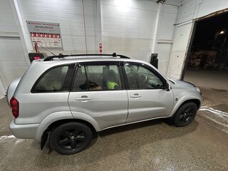 2004 Toyota RAV4 II (XA20) Рестайлинг, серебристый, 950000 рублей, вид 5