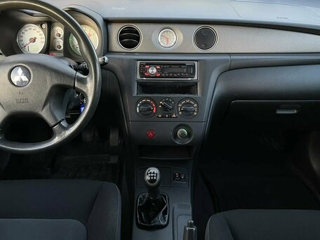 2007 Mitsubishi Outlander I, чёрный, 630000 рублей, вид 3