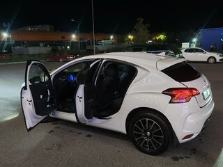 2014 Citroen DS4, белый, 725000 рублей, вид 5