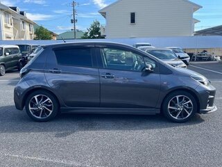 2020 Toyota Vitz III (XP130) Рестайлинг 2, чёрный, 1068000 рублей, вид 3