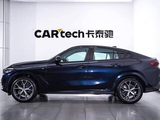 2023 BMW X6 30i III (G06), чёрный, 7168058 рублей, вид 3