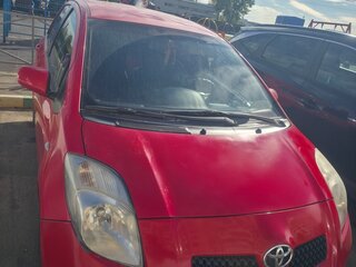 2007 Toyota Yaris Multimode II, красный, 350000 рублей, вид 2