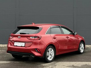 2018 Kia Ceed II Рестайлинг, красный, 1485000 рублей, вид 5