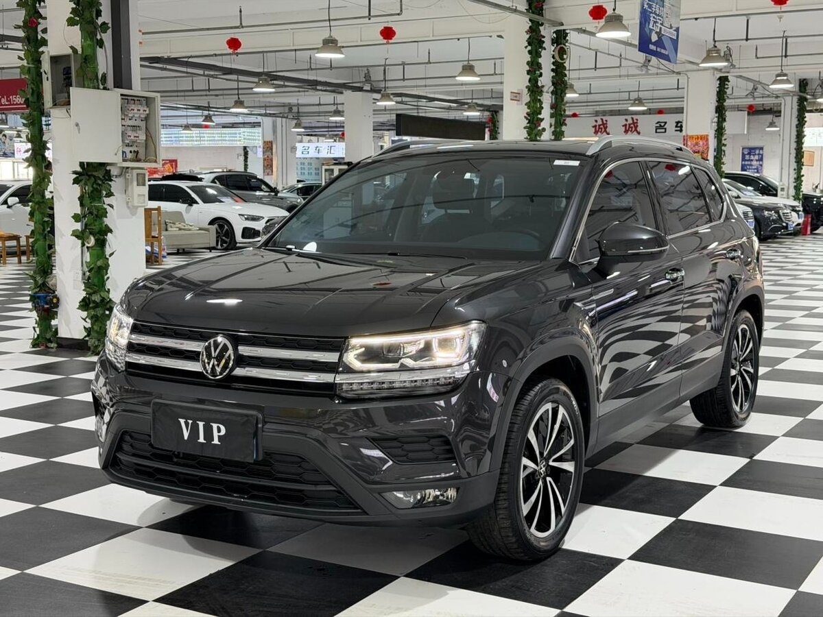 Открыть фотографии: Volkswagen Tharu I