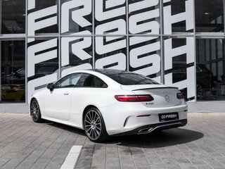 2017 Mercedes-Benz E-Класс 300 V (W213, S213, C238), белый, 4210000 рублей, вид 2