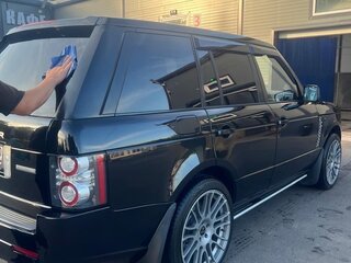 2010 Land Rover Range Rover Supercharged III Рестайлинг 2, чёрный, 1555000 рублей, вид 2