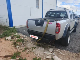 2010 Nissan Navara (Frontier) III (D40) Рестайлинг, серебристый, 580000 рублей, вид 4