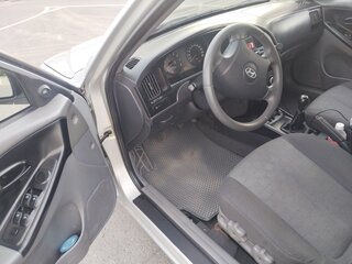 2004 Hyundai Elantra III (XD2) Рестайлинг, серебристый, 380000 рублей, вид 5