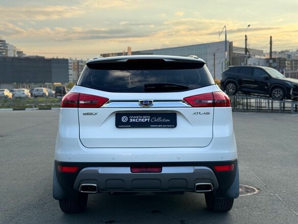 2020 Geely Atlas I, белый, 1525000 рублей - вид 5