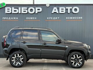 2026 Lada (ВАЗ) Niva Travel I Рестайлинг, чёрный, 1740000 рублей, вид 3