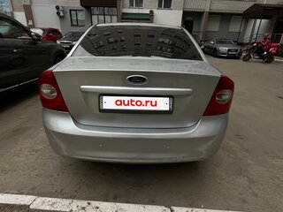 2011 Ford Focus II Рестайлинг, серебристый, 470000 рублей, вид 5