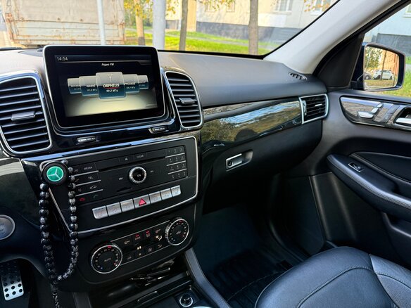 2015 Mercedes-Benz GLE 400 I (W166), чёрный - вид 10