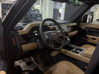 2026 Land Rover Defender 110 II, чёрный, 16990000 рублей, вид 4