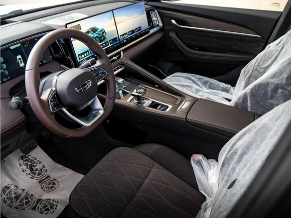 2026 Geely Monjaro (Xingyue L) I Рестайлинг 2 (China Market), серебристый, 4145000 рублей - вид 16