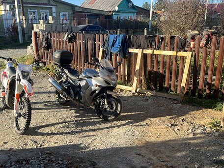 2011 Suzuki Bandit GSF 1250, серебристый, 600000 рублей, вид 2